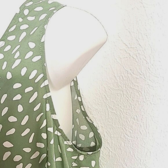 Staccato Sleeveless Green & White Speckled Mini-Dress w/Ruffled Hem, Size Large - Picture 5 of 9